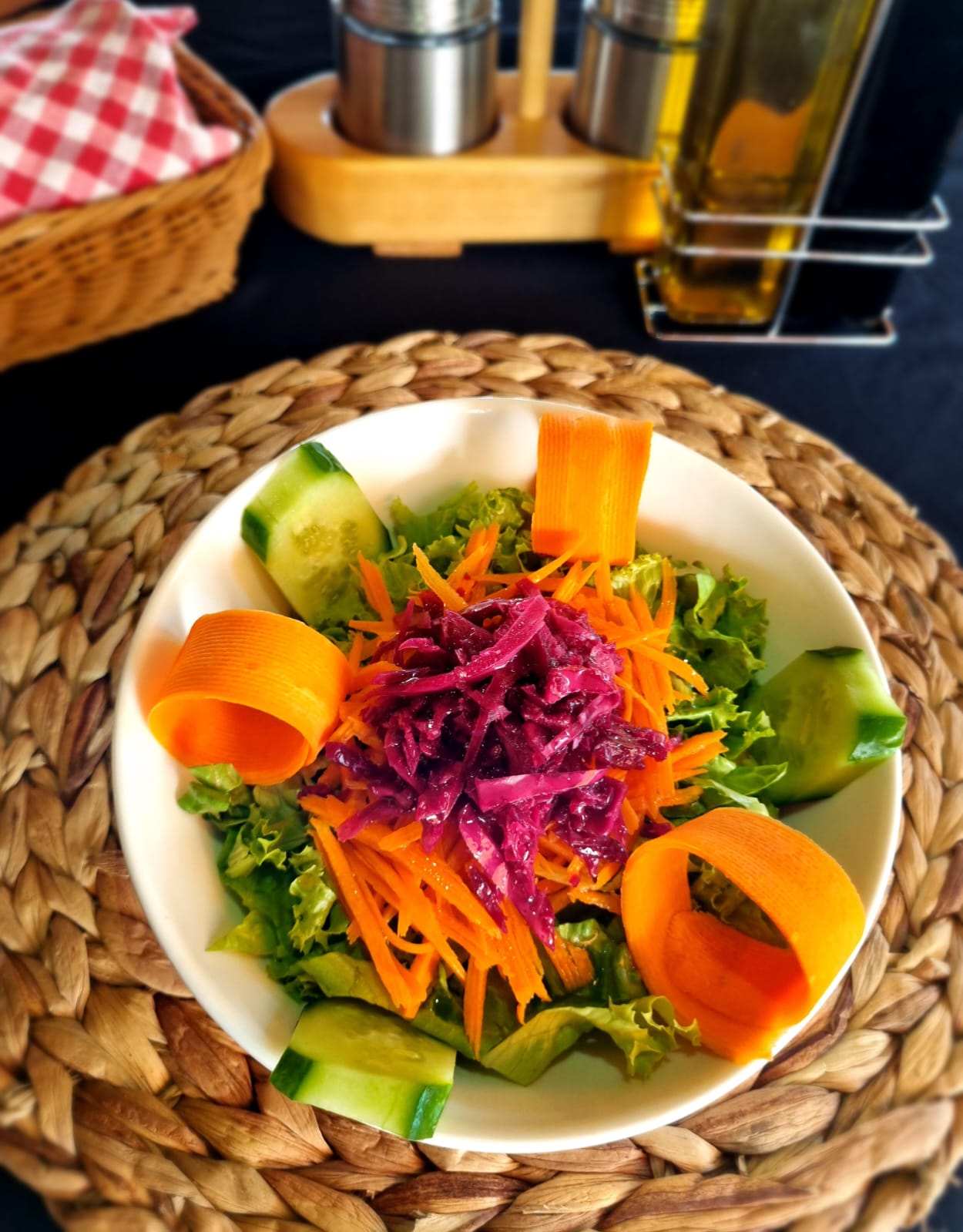 Mevsim Salata